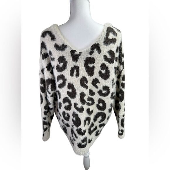 POL Leopard Print Sweater Women's Small - Picture 8 of 10